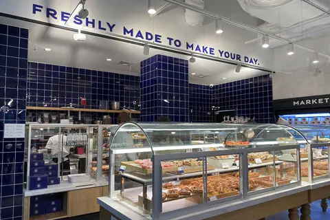 The Boat House by Pom's Kitchen & Bakery photo 2